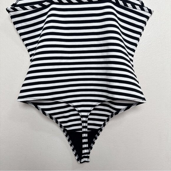 Aritzia Womens Large Sunday Best Vneck Striped Bodysuit - Picture 11 of 12